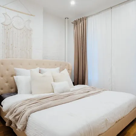 1288-4r Newly Furnished Prime Ues 2br New York