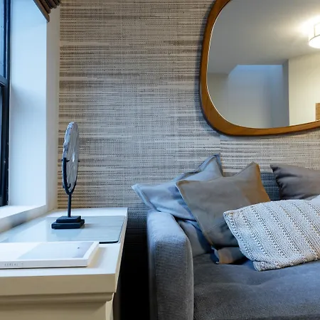 E10-3 3br Designer Townhouse