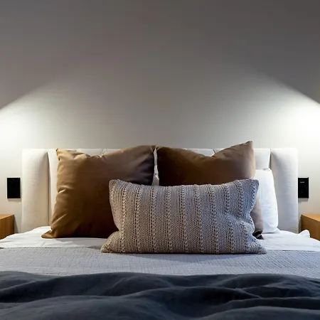 E10-3 3br Designer Townhouse * New York