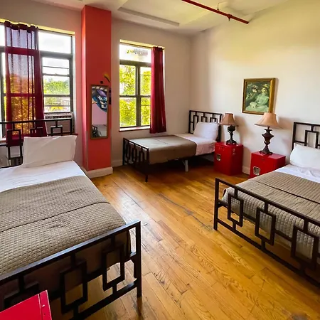 Ny Moore Hostel New York