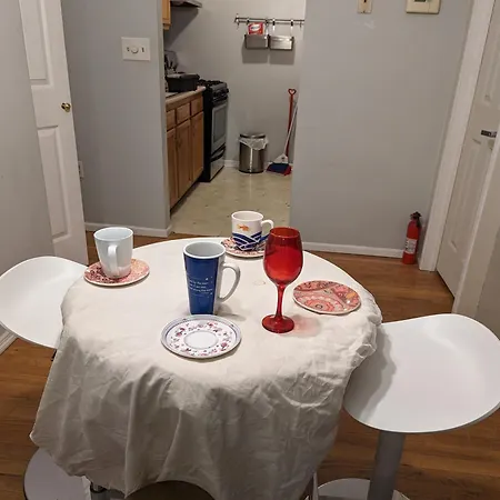 Homestay And Affordable Williamsburg Private Bedroom Close To Subway