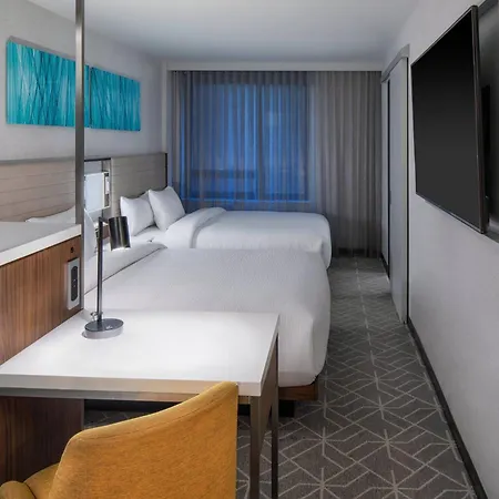 Springhill By Marriott Manhattan/times Square South 4*