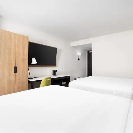 Hotel Fairfield & By Marriott Manhattan/times Square South 4*