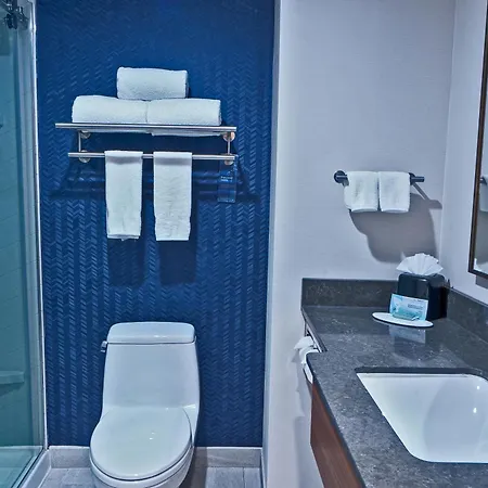 Hotel Fairfield By Marriott Laguardia Airport/astoria