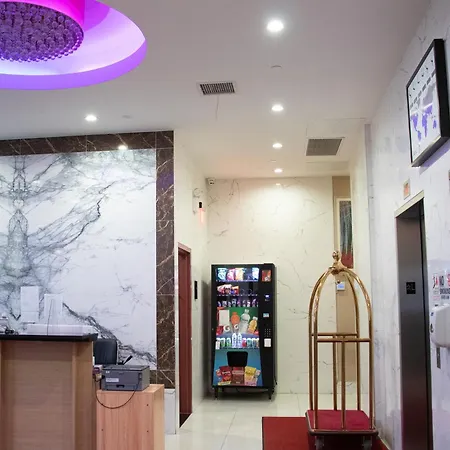Lic Plaza Hotel