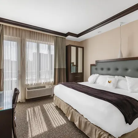 Hotel Aura Brooklyn New York