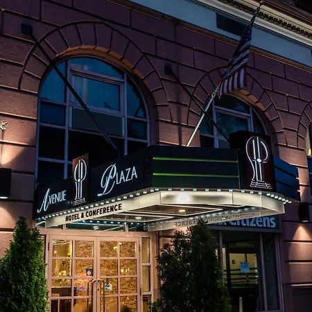 The Avenue Plaza