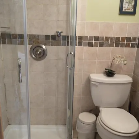 Cozy At The Heart Of Jackson Heights Guest house