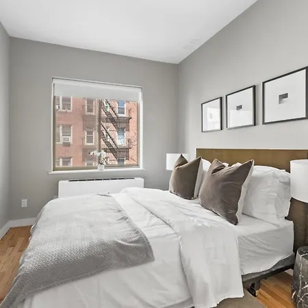 Top Notch 2 Bedroom Minutes From Central Park Apartment New York