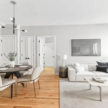 Notch 2br Minutes From Park New York