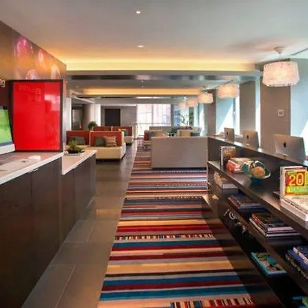 Courtyard By Marriott Manhattan/herald Square Hotel 4*