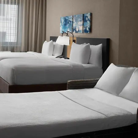 Courtyard By Marriott World Trade Center Area