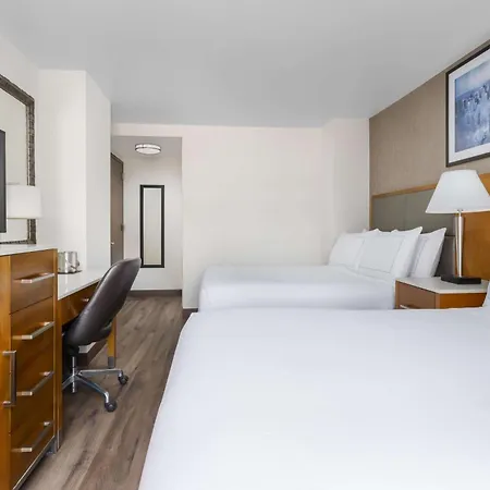 Doubletree By Hilton - Chelsea 4*