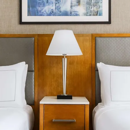 Doubletree By Hilton - Chelsea Hotel 4*