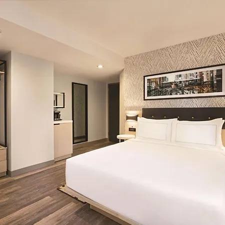 Doubletree By Hilton Midtown Fifth Ave Hotel 4*