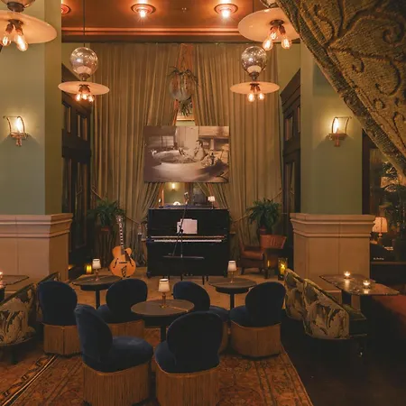 Soho Grand Hotel 4*