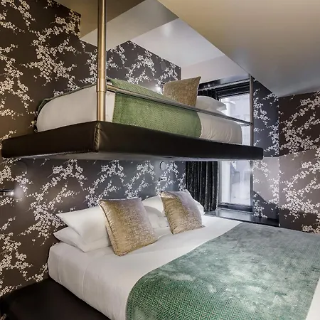 45 Times Square Hotel