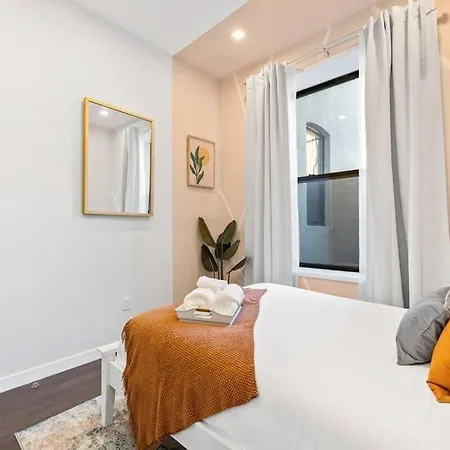 Swj Btm G, 1 And 2 - Save On 2day+ Stays_6br Triplex * New York