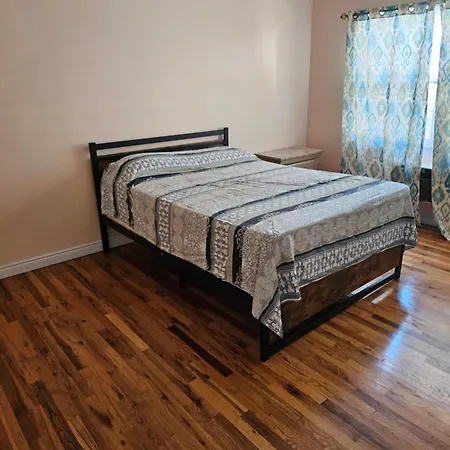 1st Floor Private Apt Near Ferry To Nyc And Park Apartment *