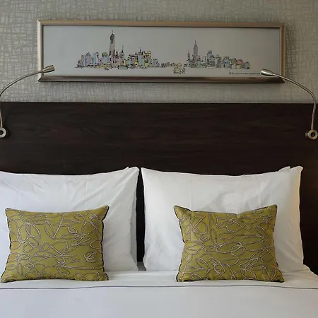 Hotel The Bernic City,tapestry Collection By Hilton New York