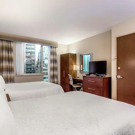 Hampton Manhattan Grand 3*