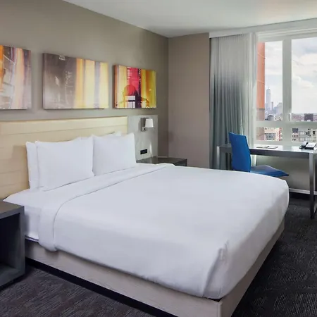 Doubletree By Hilton New York Times Square West 4*