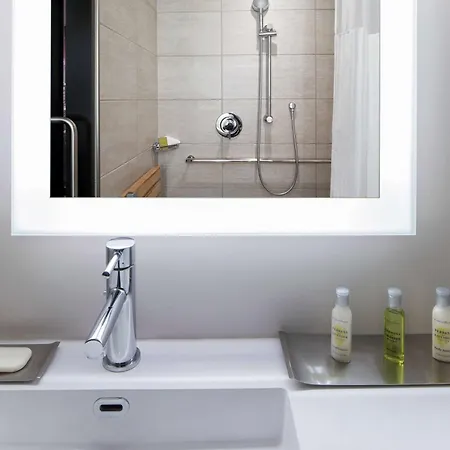 Hotel Doubletree By Hilton New York Times Square West