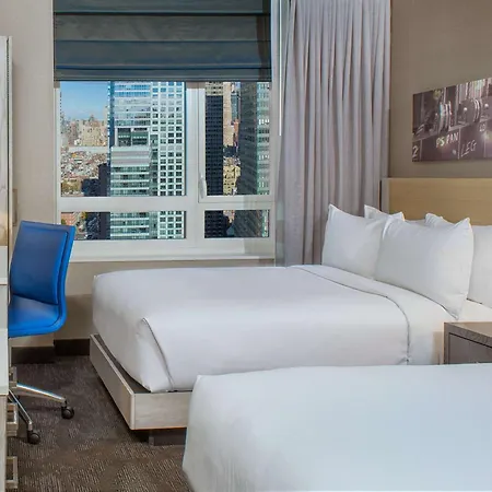 Doubletree By Hilton New York Times Square West Hotel