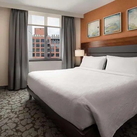 Hilton Garden Long Island 3*