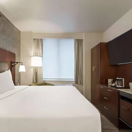 Hotel Doubletree By Hilton Downtown 4*