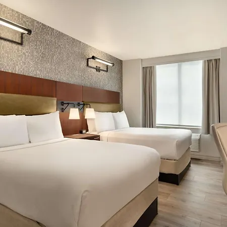 Hotel Doubletree By Hilton Downtown