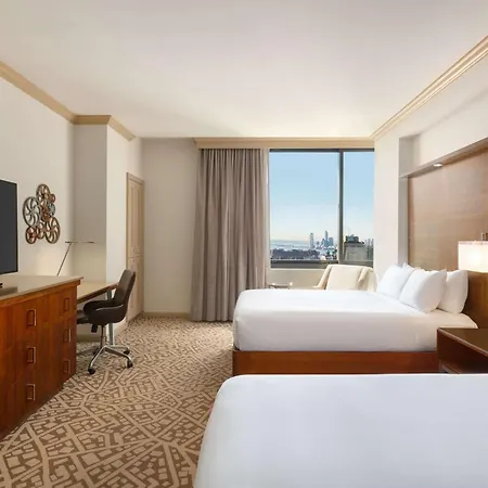 Hilton Times Square Hotel 4*
