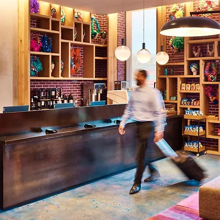 Hotel Radio New York
