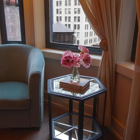 Hotel The Evelyn Nomad 5*