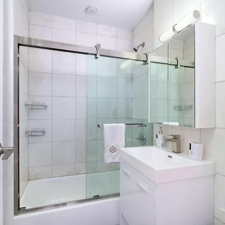 444-3e Contemporary 1br In Hell's Kitchen Apartment *