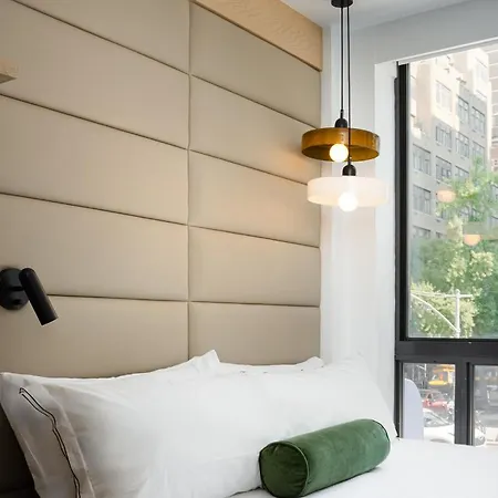 Little Charlie Hotel 4*