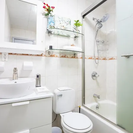 Modern Comfort In Brooklyn * New York
