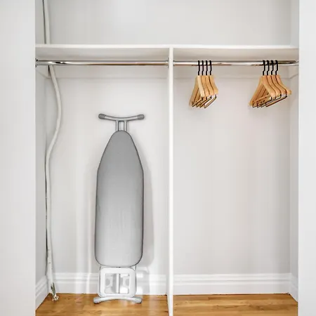 Midtown 1br W Dm Elevator Gym Nr Times Sq Nyc-799 Apartment *