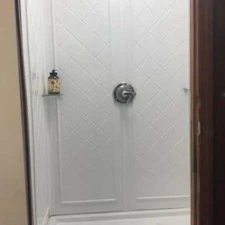 With A Private Shower Homestay