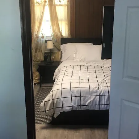 Homestay With A Private Shower New York