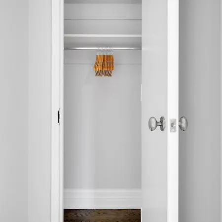 Uws 2br W Gym Doorman Nr Park Nyc-732