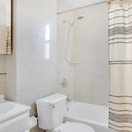 Apartment Uws 2br W Gym Doorman Nr Park Nyc-732 *