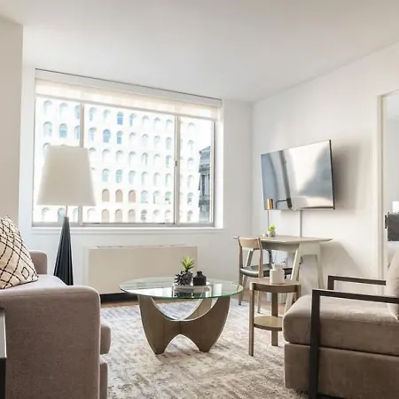Apartment Landing Modern With Amazing Amenities *