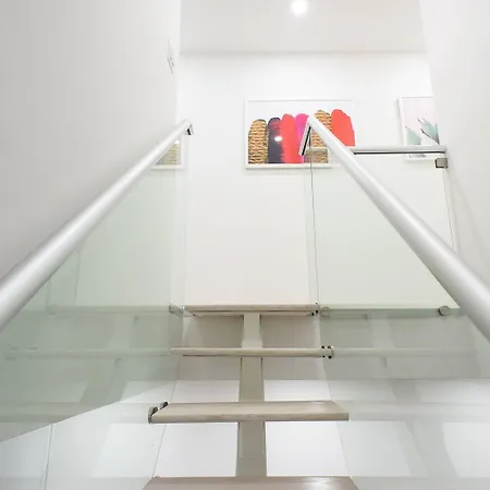 75-4b Duplex 3br Brand New W D Prime Ues *