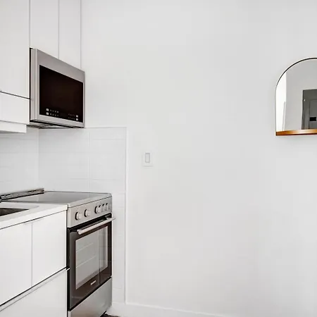 Little Italy 1br W In-unit Wd Short Nr Soho Nyc-727 Apartment New York