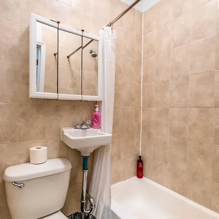 Cozy 2bd Stylish For Rent