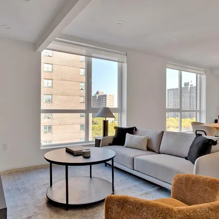 Uws 2br W Elevator Wd Nr Park Nyc-1018