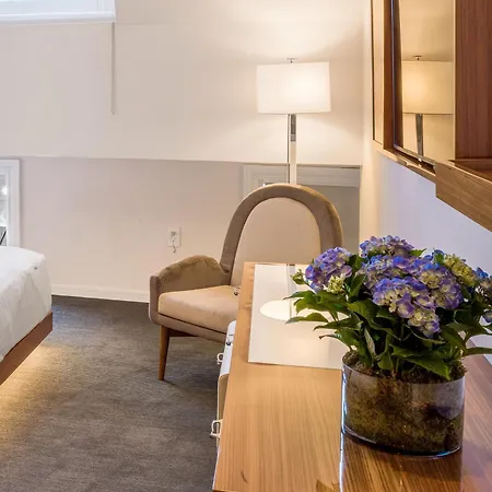 33 Hotel, City, Seaport 5*
