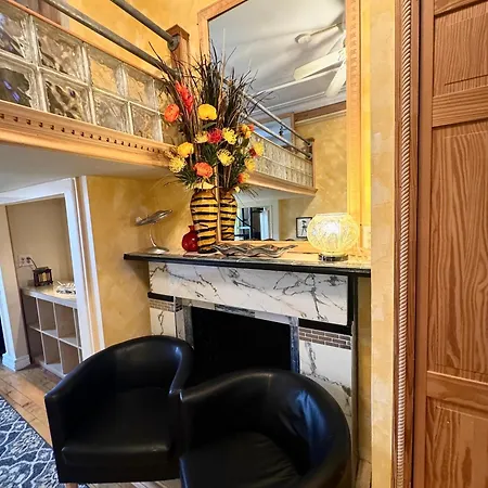 Hotel The International Cozy 3*