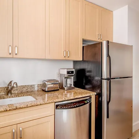 Apartment Midtown 1br W Doorman Gym Nr Times Square Nyc-1208